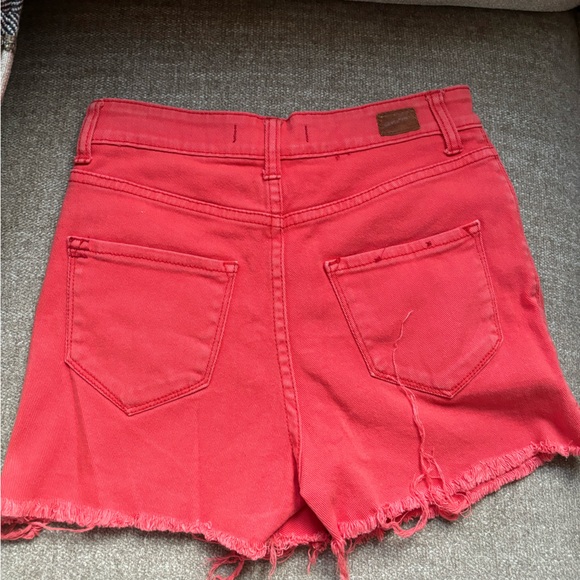 Bdg high rise 27 red jean shorts - Picture 3 of 4